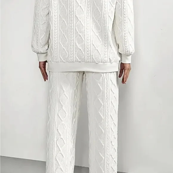 White Cable Knit Track sweatshirt and  Pants Medium - Picture 4 of 5